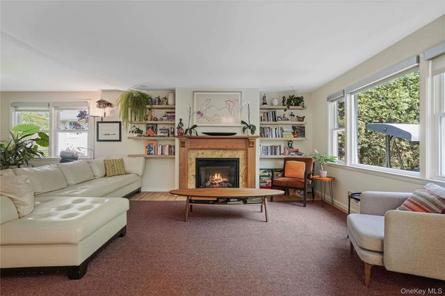 97 Hanson Lane, New Rochelle, NY 10804