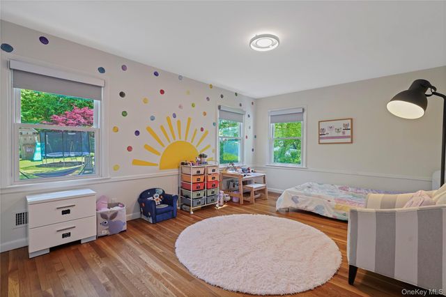 97 Hanson Lane, New Rochelle, NY 10804