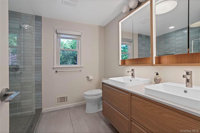 97 Hanson Lane, New Rochelle, NY 10804