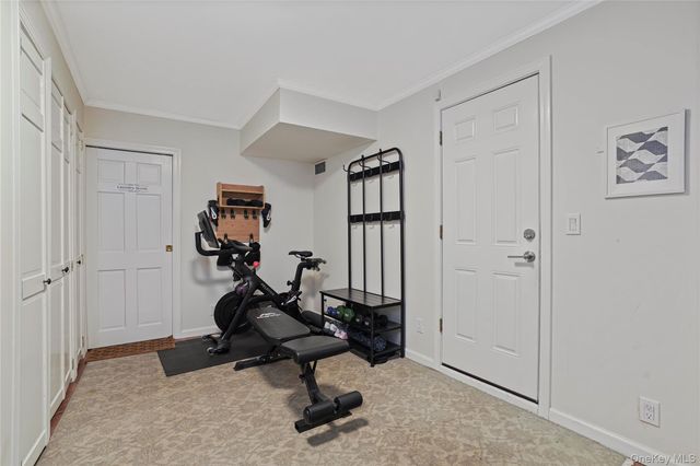 97 Hanson Lane, New Rochelle, NY 10804