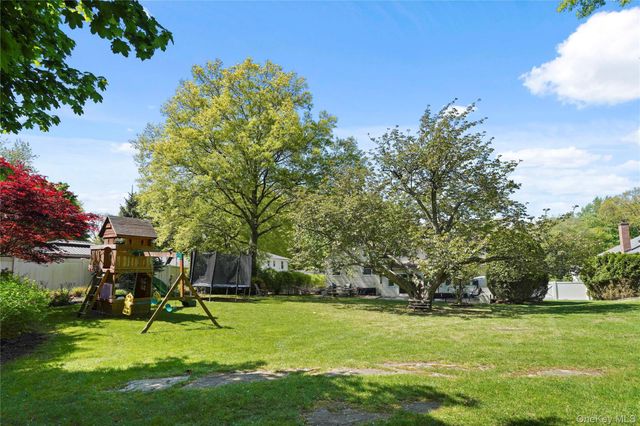 97 Hanson Lane, New Rochelle, NY 10804