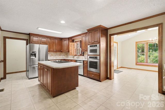 215 Chedworth Court, Concord, NC 28025
