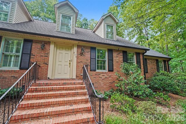215 Chedworth Court, Concord, NC 28025
