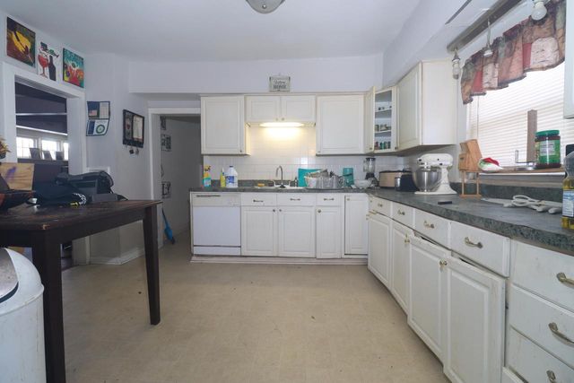 2502 N 46th STREET, Milwaukee, WI 53210