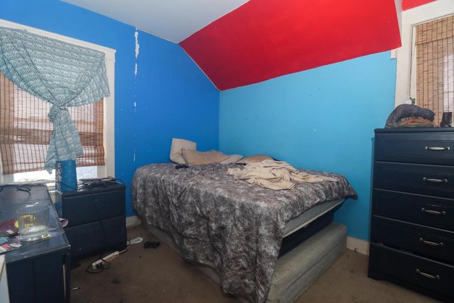 2502 N 46th STREET, Milwaukee, WI 53210