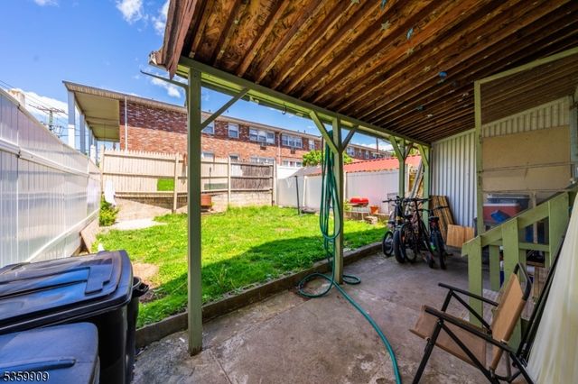 857 Garden St, Elizabeth City, NJ 07202
