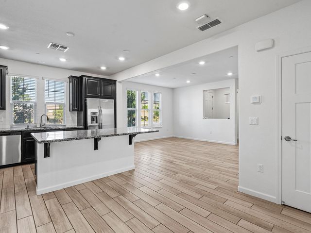 7514 Clear Lake Aly, Sacramento, CA 95829