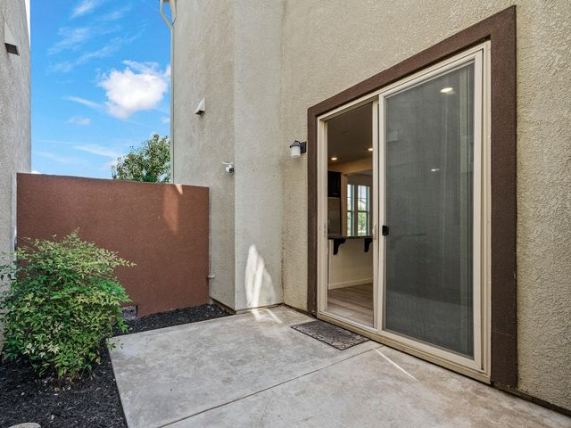 7514 Clear Lake Aly, Sacramento, CA 95829