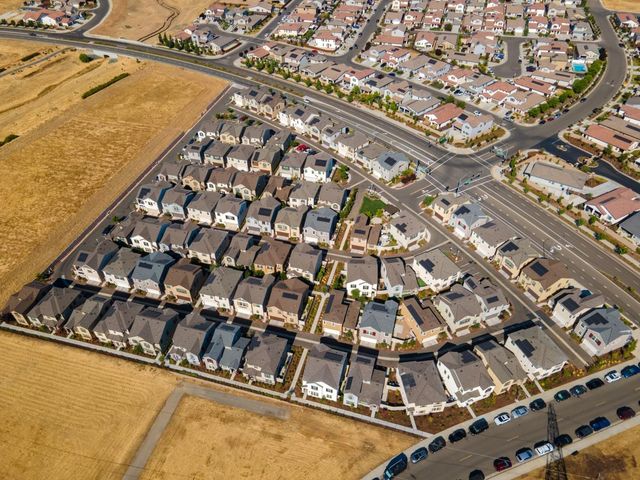 7514 Clear Lake Aly, Sacramento, CA 95829