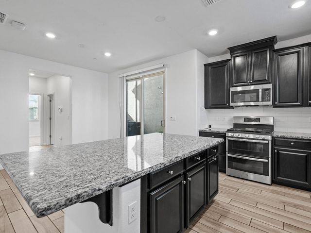 7514 Clear Lake Aly, Sacramento, CA 95829