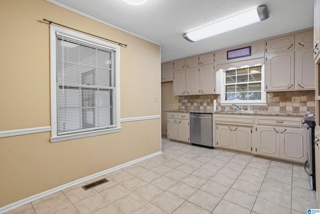 213 WATSON WAY, Gardendale, AL 35071