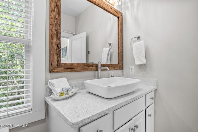 614 Ocracoke Way, Bald Head Island, NC 28461