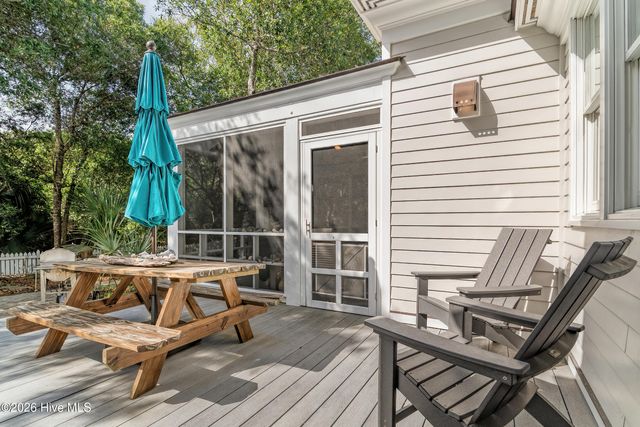 614 Ocracoke Way, Bald Head Island, NC 28461