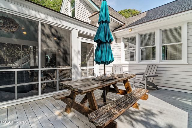 614 Ocracoke Way, Bald Head Island, NC 28461