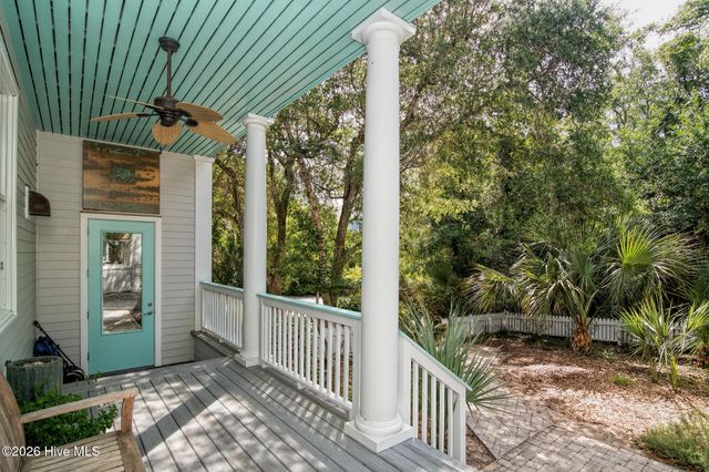 614 Ocracoke Way, Bald Head Island, NC 28461