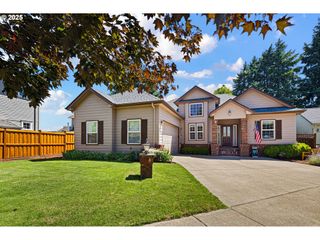 3765 HYACINTH St, Eugene, OR 97404