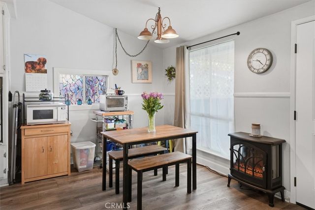 19220 Avenue Of The Oaks A, Newhall, CA 91321