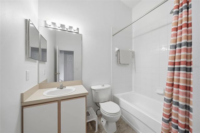 1139 BARONSCOURT DRIVE, Wesley Chapel, FL 33543