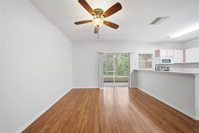 1139 BARONSCOURT DRIVE, Wesley Chapel, FL 33543