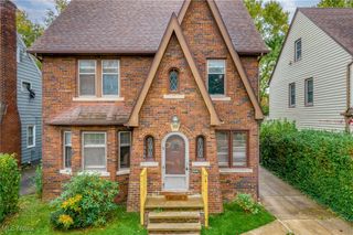 3566 Antisdale Avenue, Cleveland Heights, OH 44118