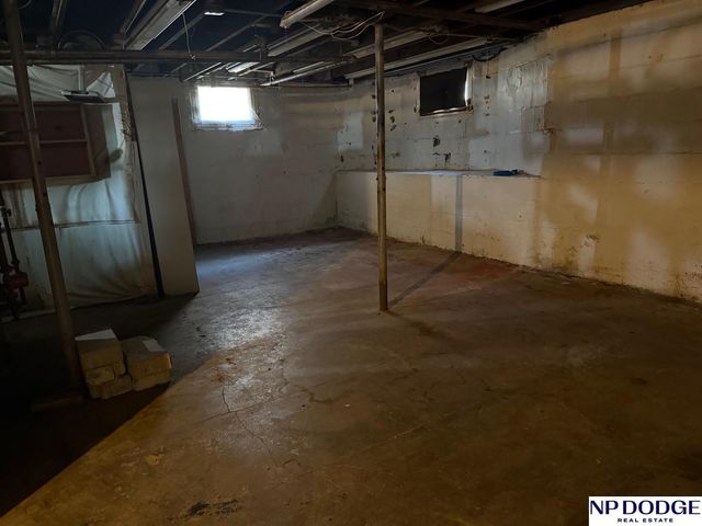 2517 G Street, Omaha, NE 68107