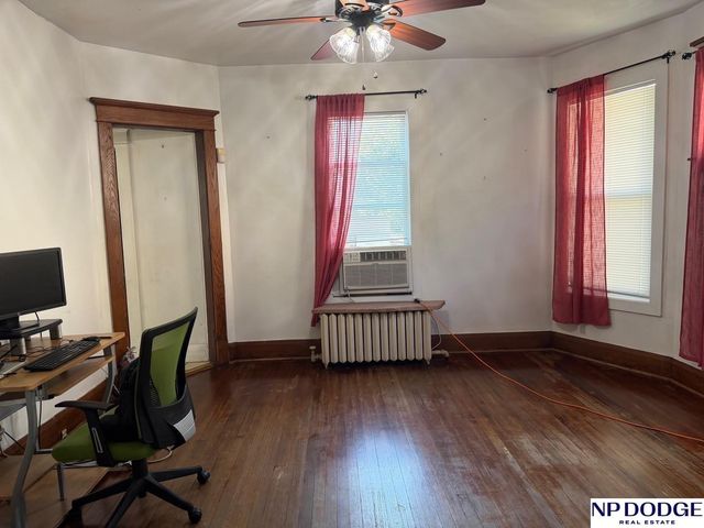 2517 G Street, Omaha, NE 68107