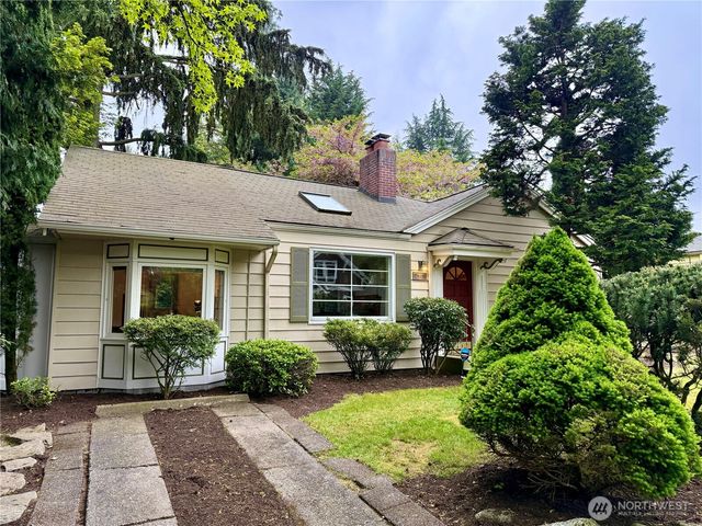 2113 NE 81st Place, Seattle, WA 98115