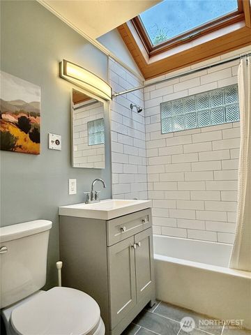 2113 NE 81st Place, Seattle, WA 98115
