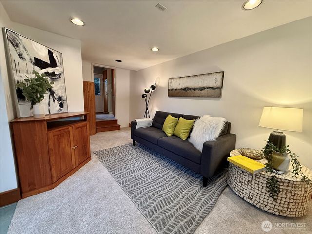 2113 NE 81st Place, Seattle, WA 98115