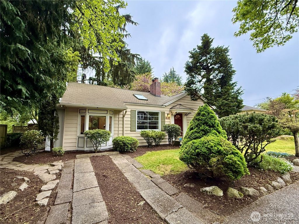 2113 NE 81st Place, Seattle, WA 98115