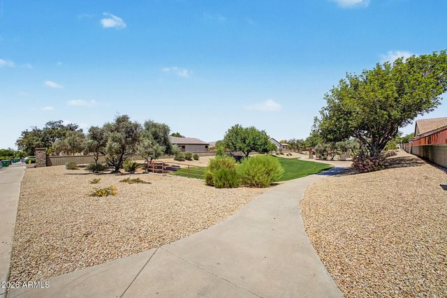 14841 W LUNA Drive S, Litchfield Park, AZ 85340