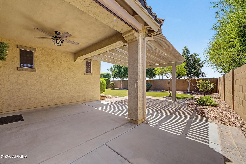 Image 39 of property listing at 14841 W LUNA Drive S, Litchfield Park, AZ 85340