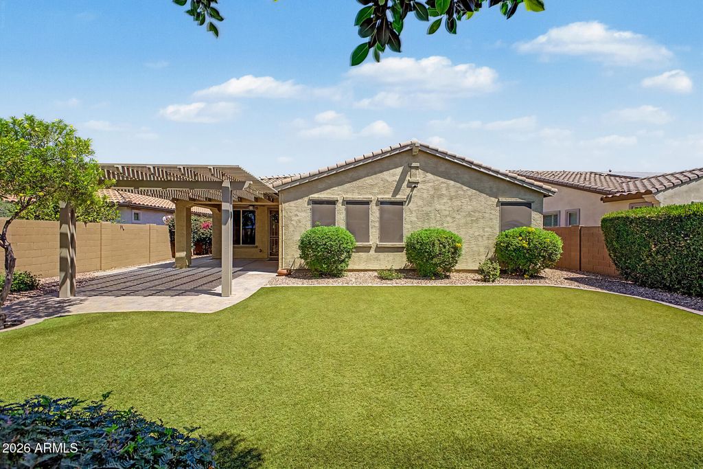 Image 41 of property listing at 14841 W LUNA Drive S, Litchfield Park, AZ 85340