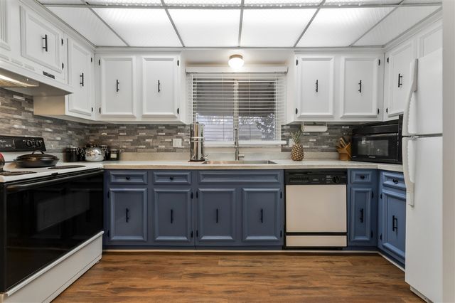 35768 Union Lake Road, Harrison Twp, MI 48045