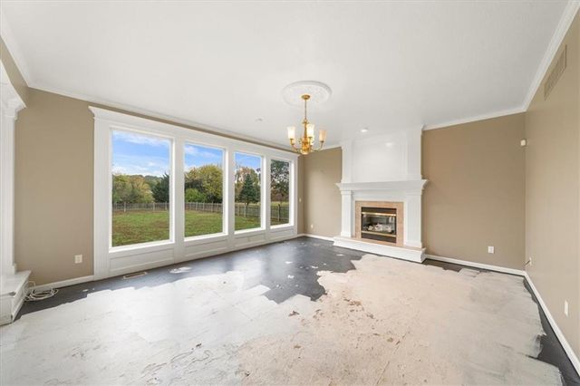 332 NE Parks Edge Drive, Lee's Summit, MO 64064