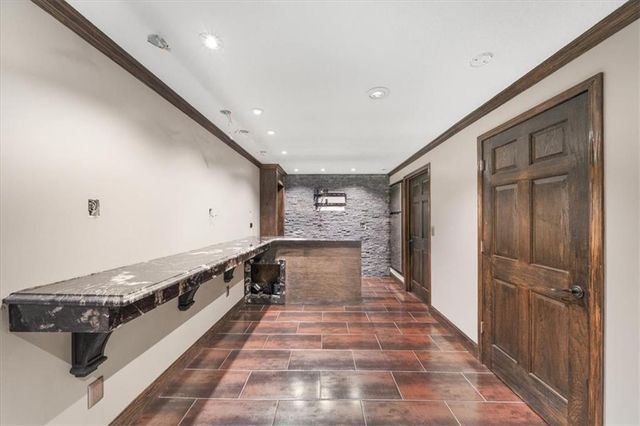 332 NE Parks Edge Drive, Lee's Summit, MO 64064
