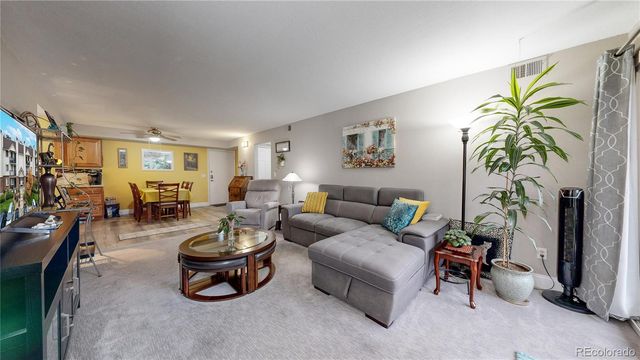 491 S Kalispell Way 305, Aurora, CO 80017