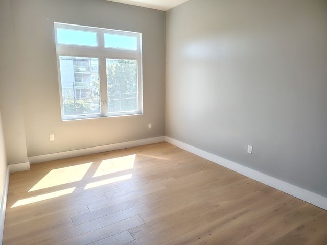 60 Cross St E 211, Somerville, MA 02145