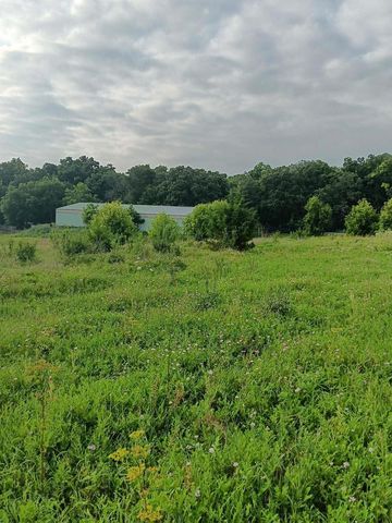 13405 W State Road 81, Brodhead, WI 53520