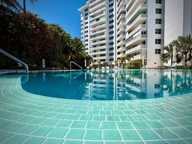 200 Ocean Lane Dr 501, Key Biscayne, FL 33149