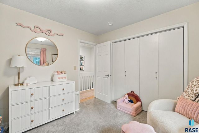 4405 S Laurel Oak Dr Drive, Sioux Falls, SD 57103