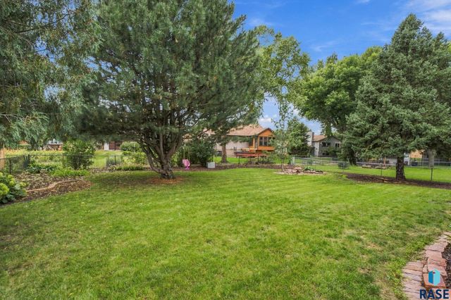 4405 S Laurel Oak Dr Drive, Sioux Falls, SD 57103