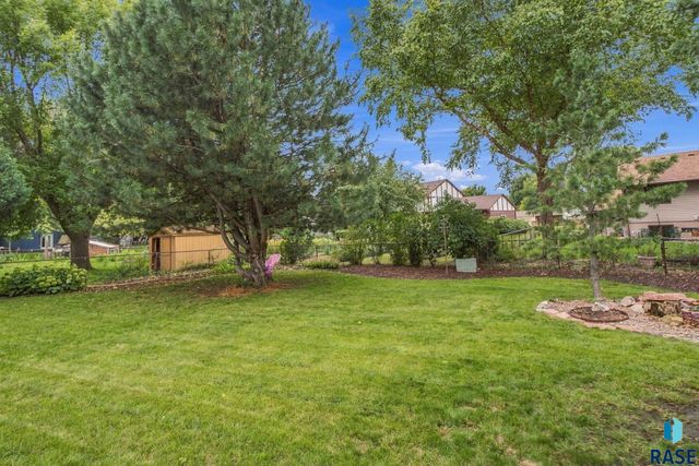 4405 S Laurel Oak Dr Drive, Sioux Falls, SD 57103