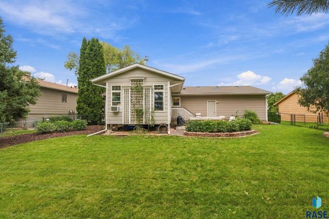 4405 S Laurel Oak Dr Drive, Sioux Falls, SD 57103