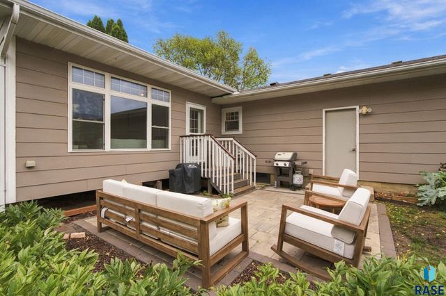 4405 S Laurel Oak Dr Drive, Sioux Falls, SD 57103