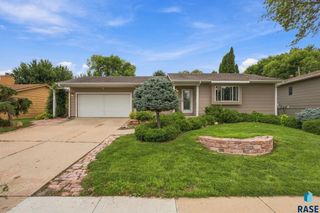4405 S Laurel Oak Dr Drive, Sioux Falls, SD 57103