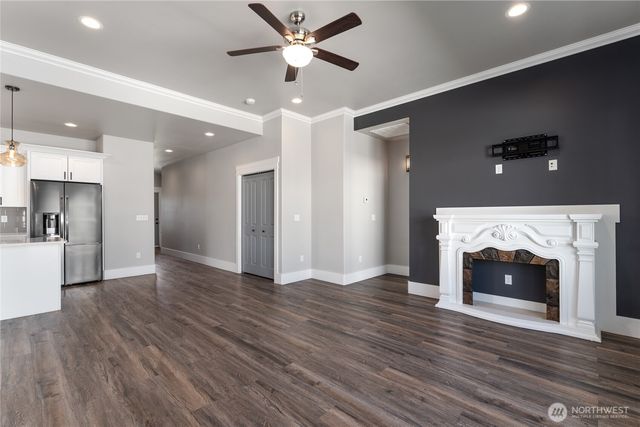 1300 W Marina Drive #33, Moses Lake, WA 98837
