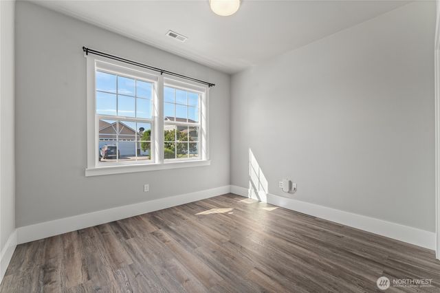 1300 W Marina Drive #33, Moses Lake, WA 98837