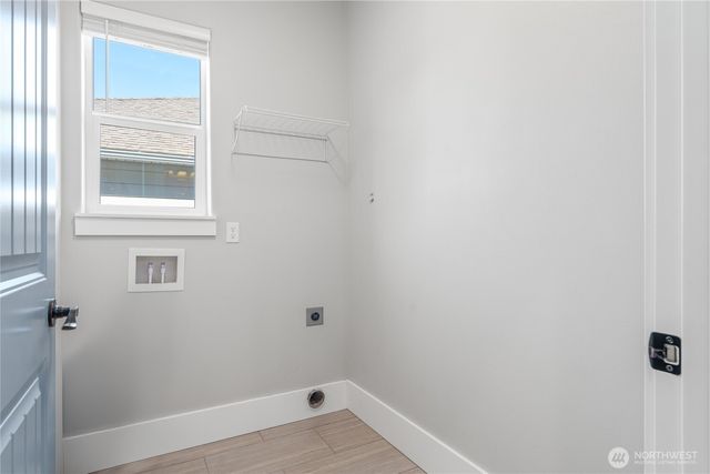 1300 W Marina Drive #33, Moses Lake, WA 98837