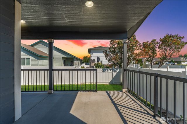 1300 W Marina Drive #33, Moses Lake, WA 98837